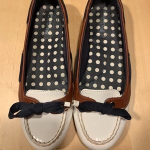 Women’s sperrys flats size 6.5